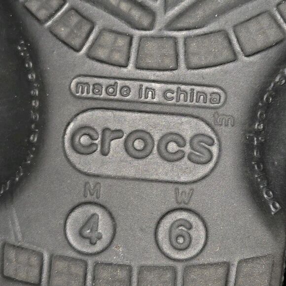 Crocs Classic Clogs Black Men Slip On Water Shoes Men\'s 4 / Women\'s 6 main image 6